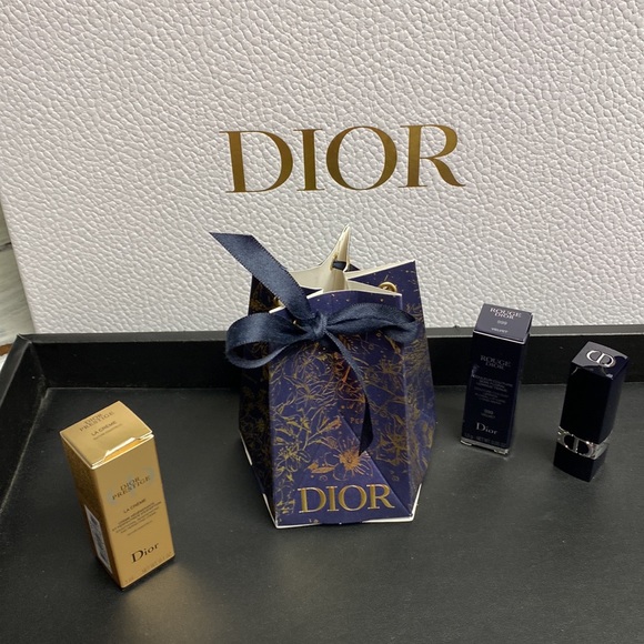 Dior Other - Dior Cracker Gift Bag Bundle